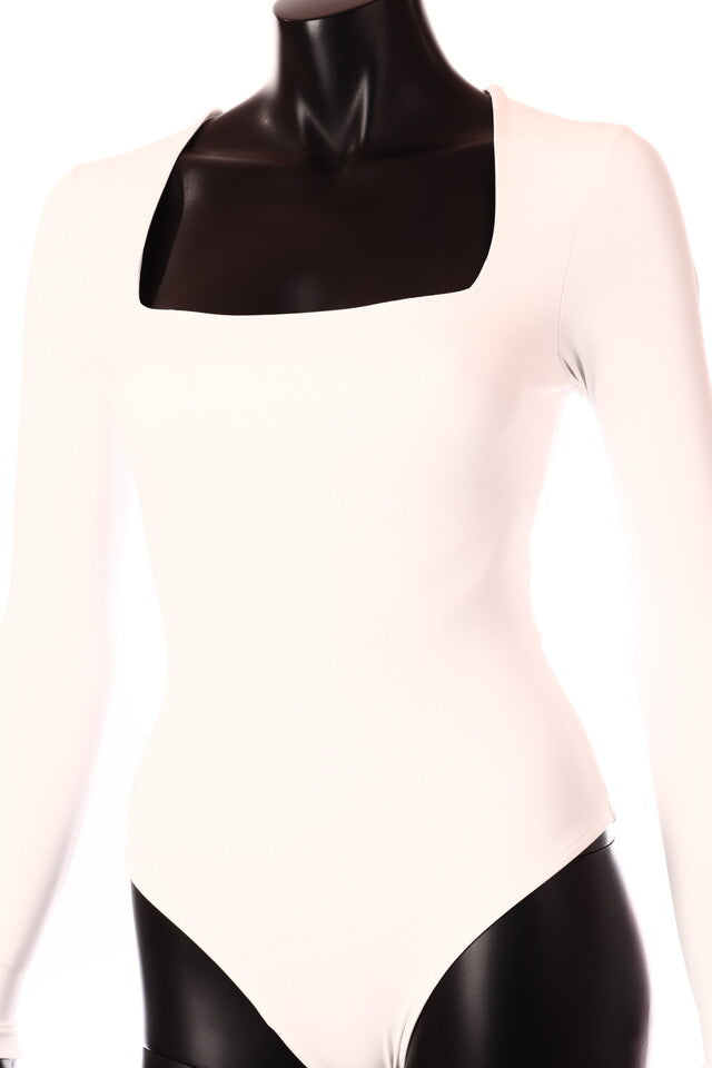 olasz női vékony body hosszú ujjú alakhangsúlyozó U nyakú