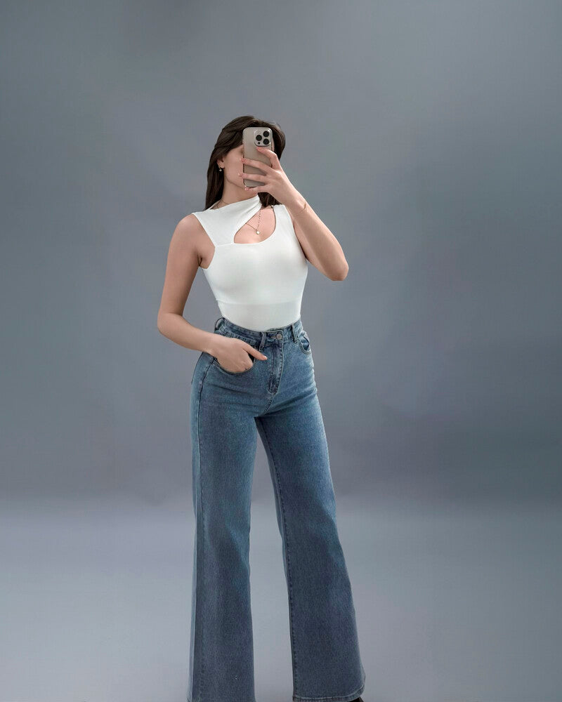 olasz női body ujjatlan alakhangsúlyozó kerek nyakú