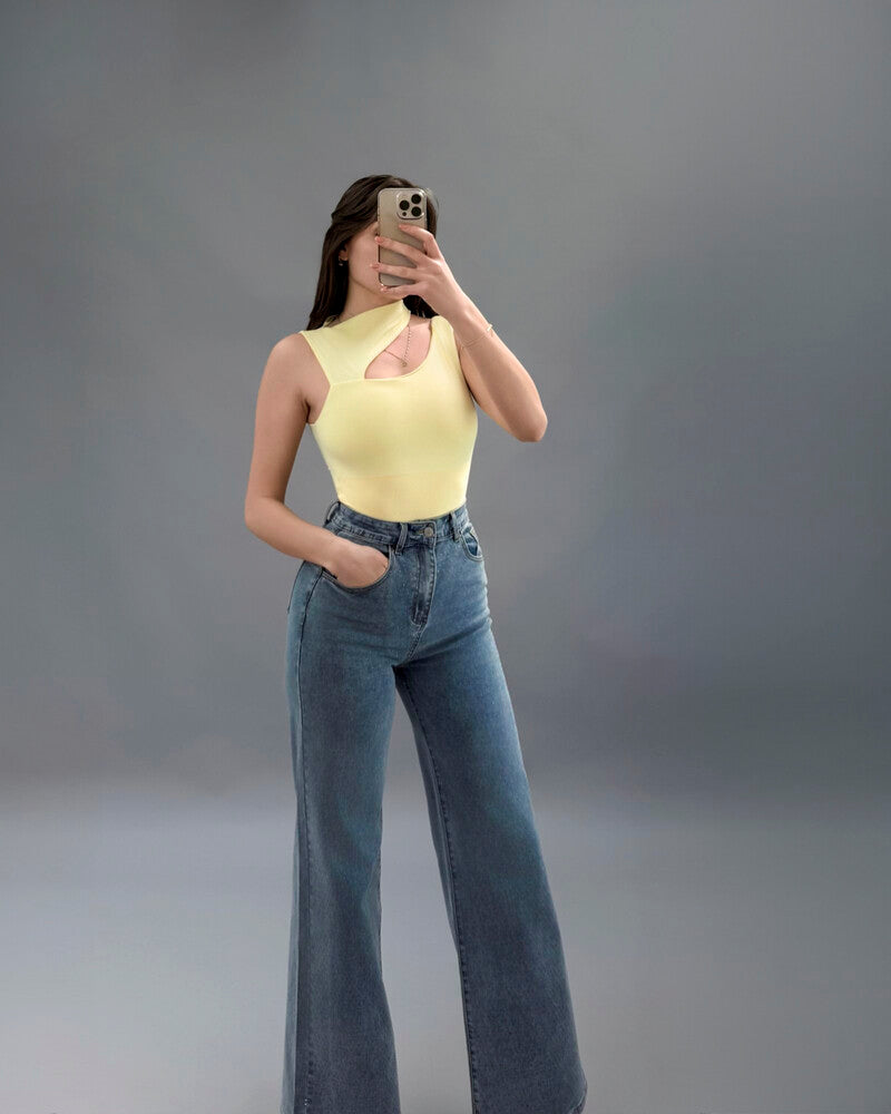 olasz női body ujjatlan alakhangsúlyozó kerek nyakú