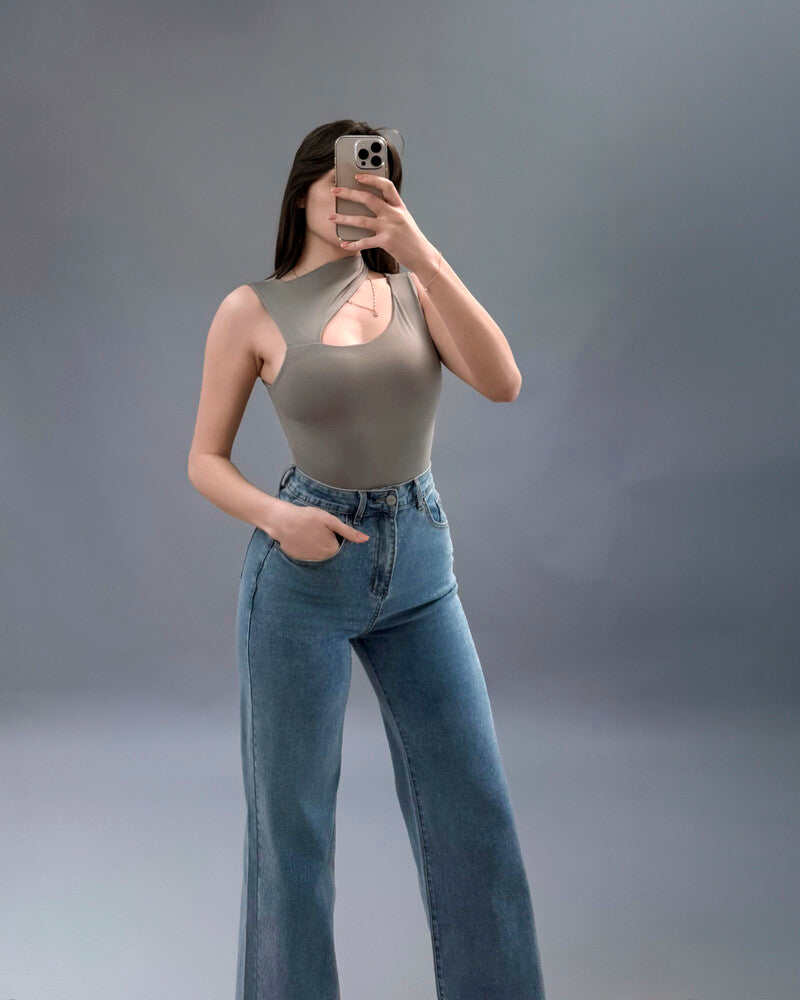 olasz női body ujjatlan alakhangsúlyozó kerek nyakú