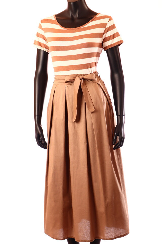 olasz női csíkos ruha rövid ujjú A vonalú kerek nyakú maxi