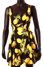 olasz női gyümölcs mintás ruha ujjatlan csónak nyakú térd