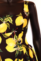 olasz női gyümölcs mintás ruha ujjatlan csónak nyakú térd