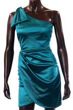 olasz női ruha ujjatlan félvállas mini