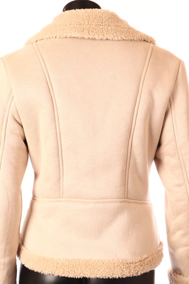 női műírha kabát hátulról