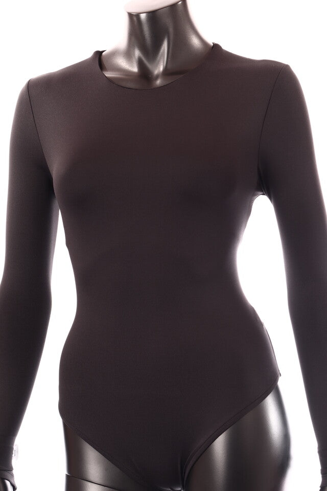 olasz női vékony body hosszú ujjú alakhangsúlyozó kerek nyakú