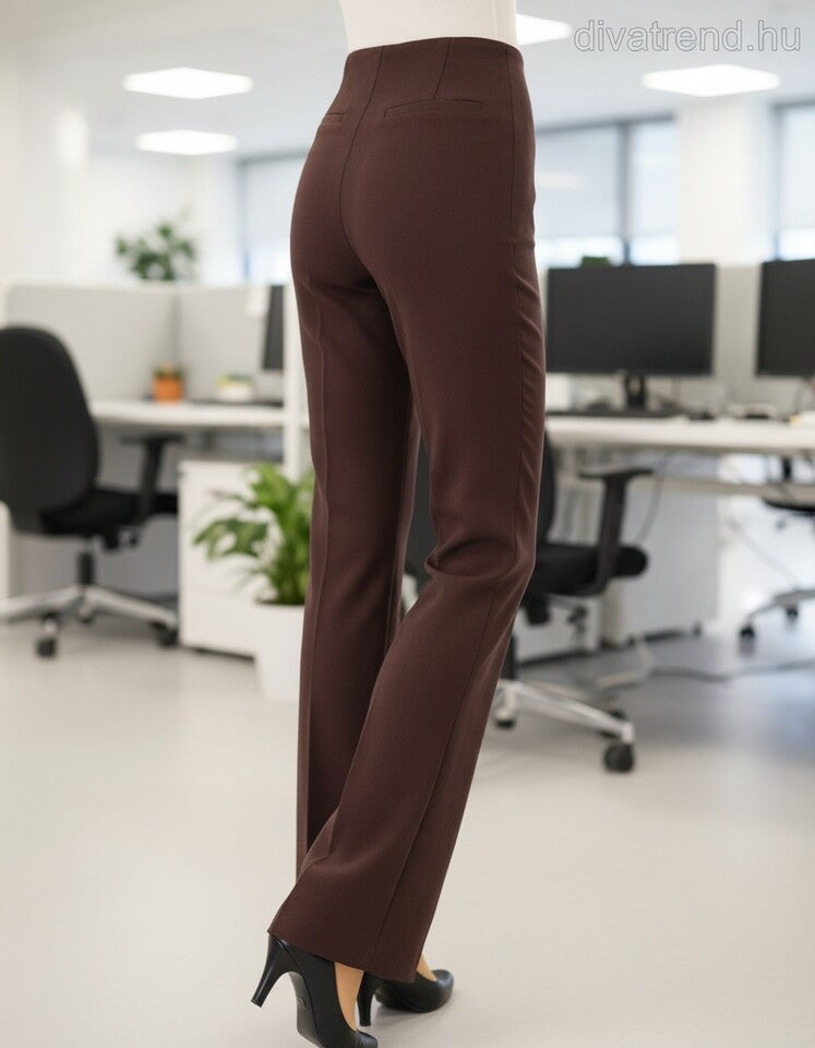 bő szárú nadrág hátulról