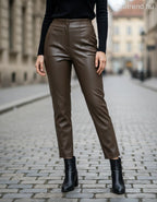 khaki közép műbőr nadrág