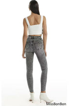 skinny farmer szürke hátulról