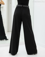 bő szárú szövetnadrág hátulról