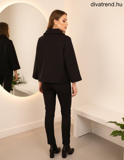 női rövid kabát scuba anyagból hátulról