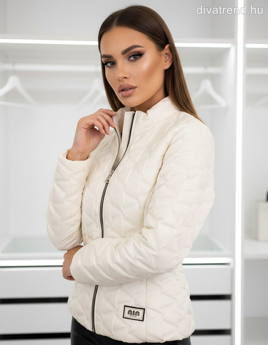 bézs steppelt kabát