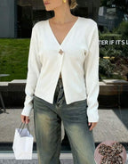 fehér kötött kardigán 1 díszgombbal