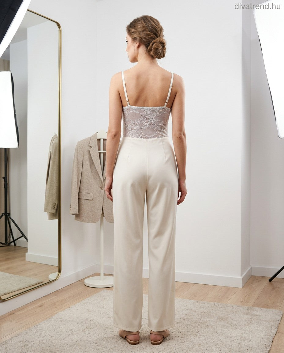 elegáns női overál csipkebetétes, spagetti pántos hátulról