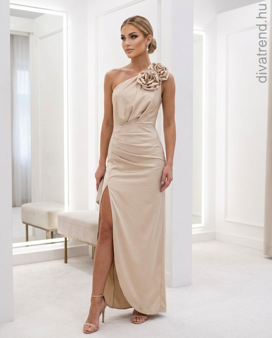 bézs szatén maxi ruha, félvállú, 3D virággal