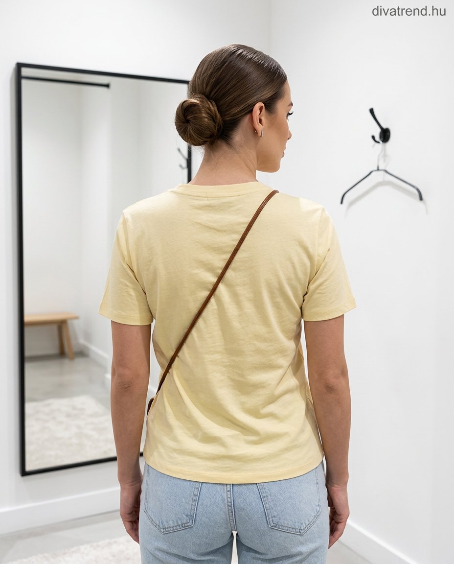női pamut póló csillogó felirattal hátulról