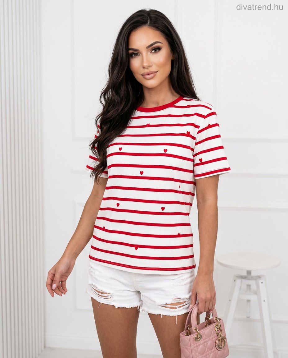 piros csíkos női pamut póló, hímzett szívecskékkel