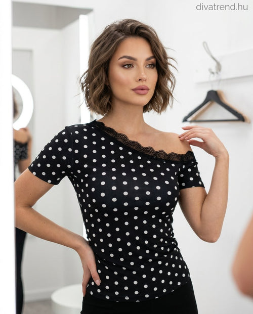 fekete női pöttyös felső rövid ujjú, asszimetrikus vállú