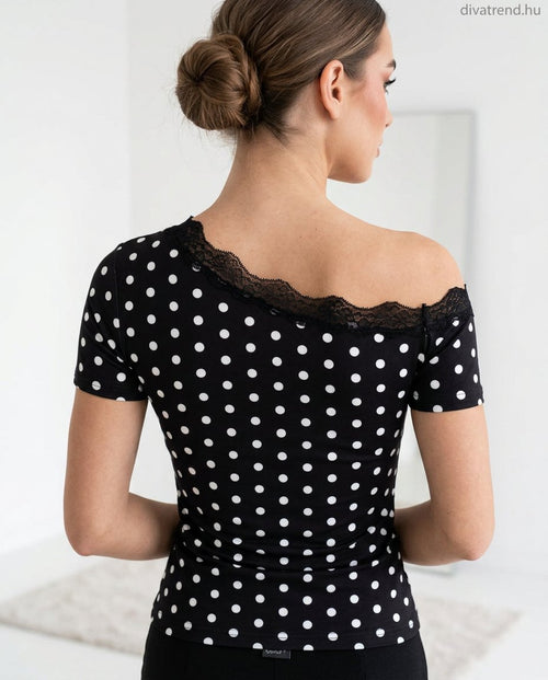női pöttyös felső rövid ujjú, asszimetrikus vállú hátulról