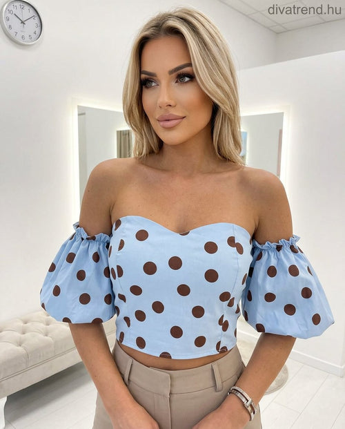kék világos pöttyös crop top, ejtett vállú, puffos ujjú