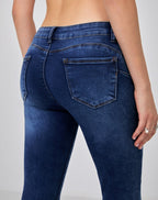 női skinny farmer push up hátulról
