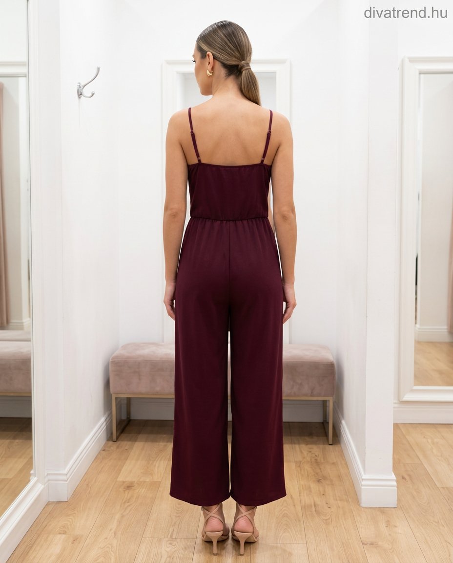 női elegáns viszkóz overál, crop top és bőszárú nadrág hátulról