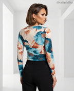 virágmintás V-nyakú női felső, hosszú ujjú hátulról